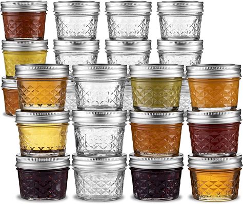 small jam jars with lids